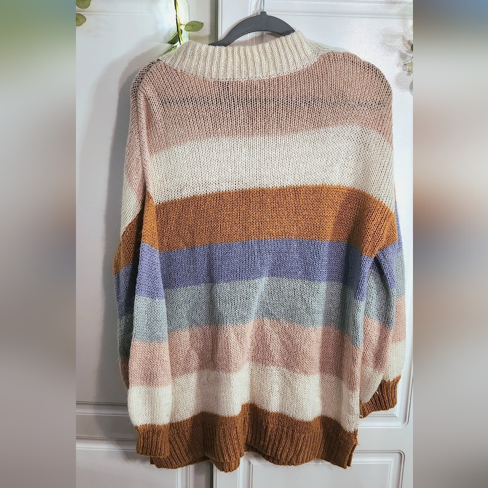 American Rag Colorblock Sweater w. Button Embellisments ✨️ - Picture 5 of 5
